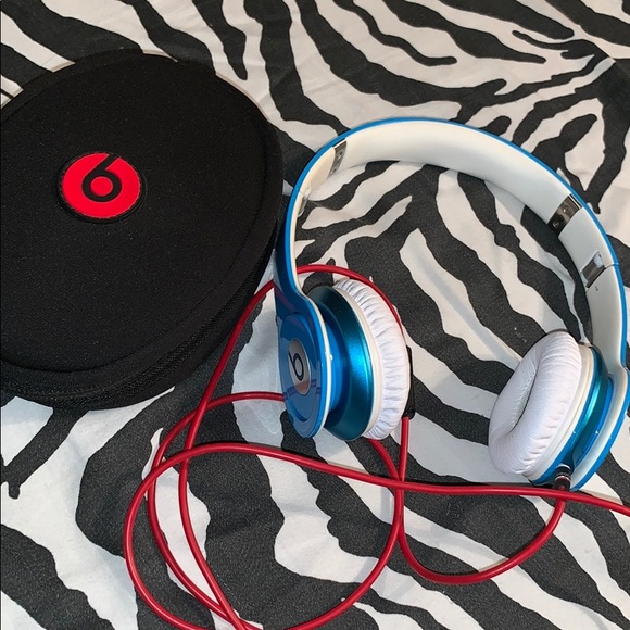 Light blue beats solo HD - Picture 1 of 4